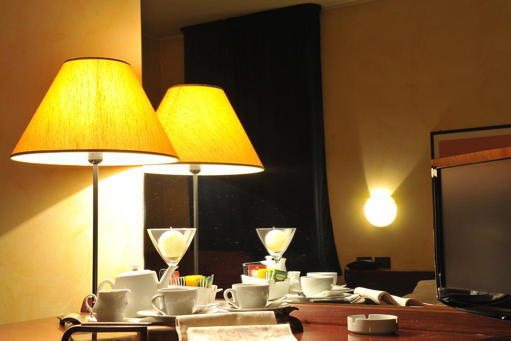 Hotel Parco Castelvetro Piacentino Εξωτερικό φωτογραφία